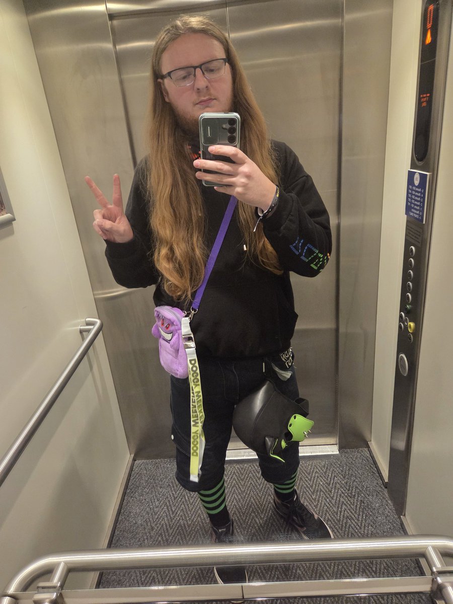 ThatFluffyShark tweet media