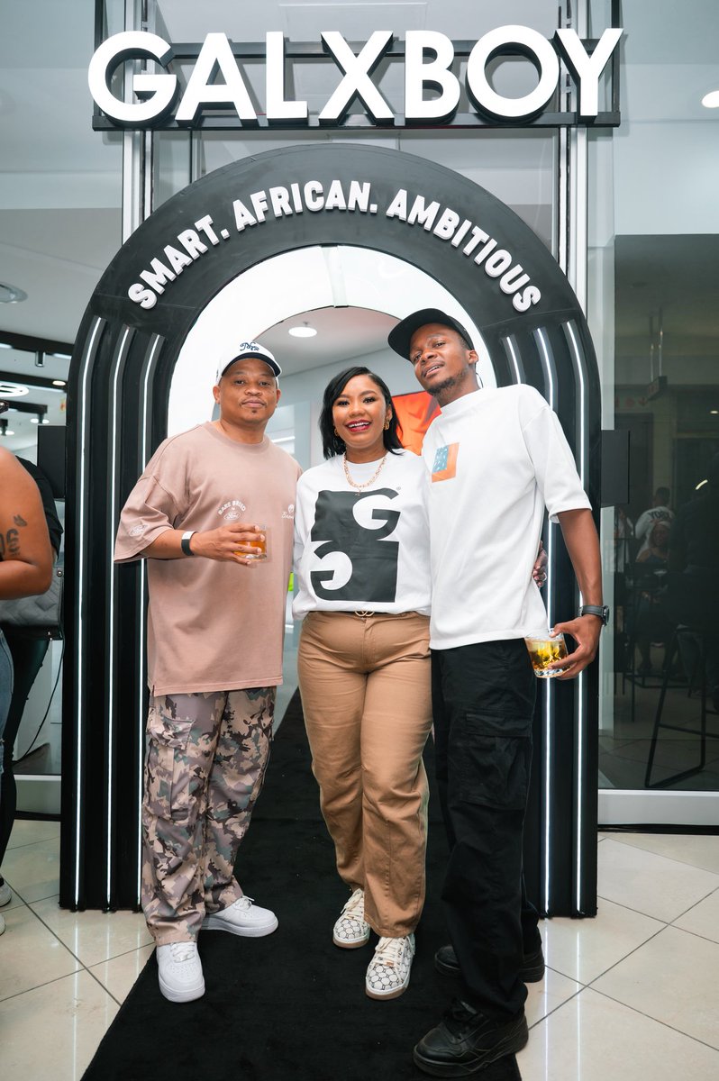 GALXBOY's tweet image. A quick look at the new GALXBOY store in Diamond Pavilion Shopping Centre!

GALXBOY - THAT&apos;S CULTURE
galxboy.co.za
