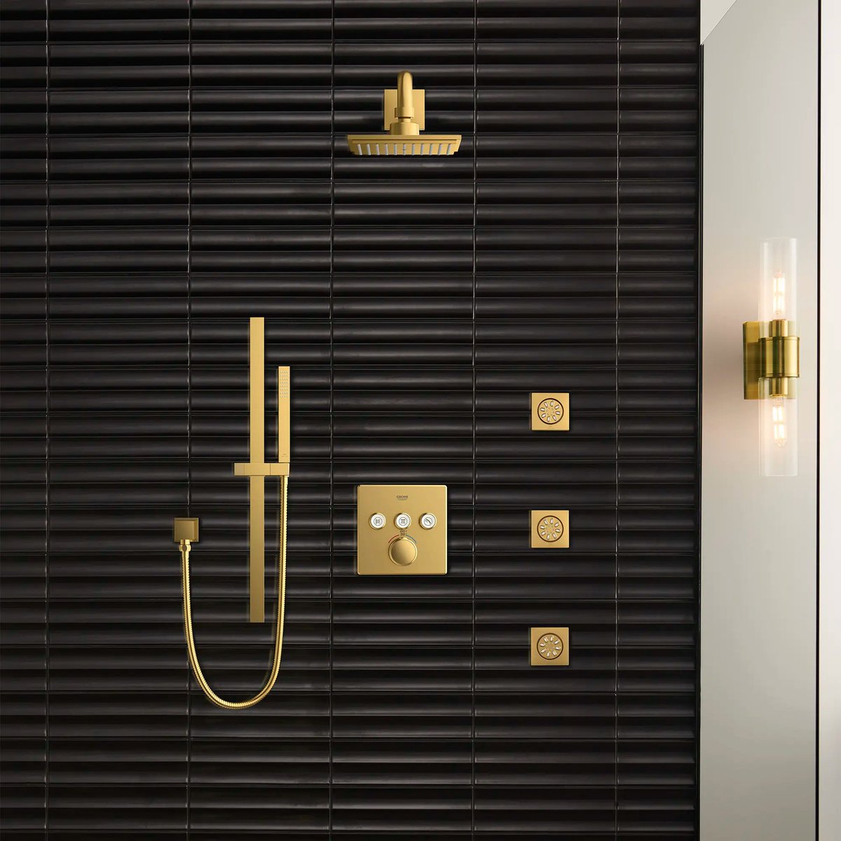 Kolani_Addo's tweet image. Shower mood: unpredictable? 😅

The Grohtherm® SmartControl has your back—no more surprise ice baths or lava showers! 🚿🔥❄️

Just push, turn, and relax. 💧

👉 Buy yours at kolani.ca

#KolaniKitchenAndBath #GROHE #SmartControl #ShowerGoals