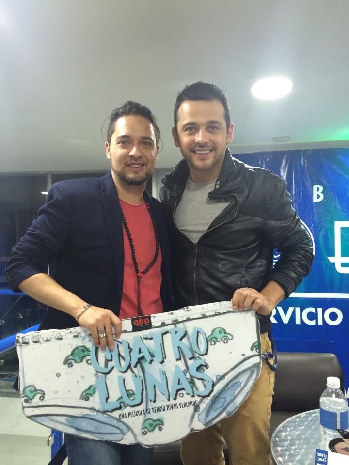 adriansnake's tweet photo. #TBT Acá con @GustavoEgelhaaf hace 10 años en una firma de libros del libro Cuatro lunas, que inspiró la película del mismo nombre. https://t.co/fhwYYeHQwd