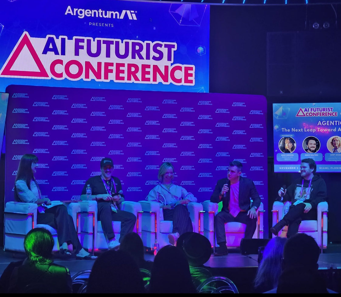 Alice ⧉ alisa.bnb tweet media