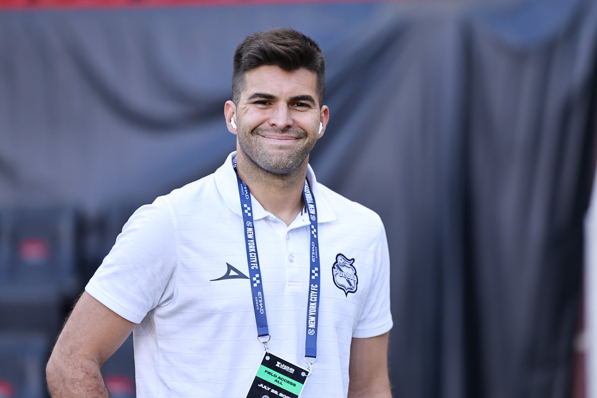 Se quedaría 👨‍⚖️🧤

Julio González fichó por La Franja a final de enero pasado (aquí se dijo PRIMERO), y lo hizo por dos años.

Ante la perdida de la titularidad ante Araña Rodríguez, su gente le buscaría acomodo, pero es COMPLICADO su mercado, por lo qué le recomendan quedarse.