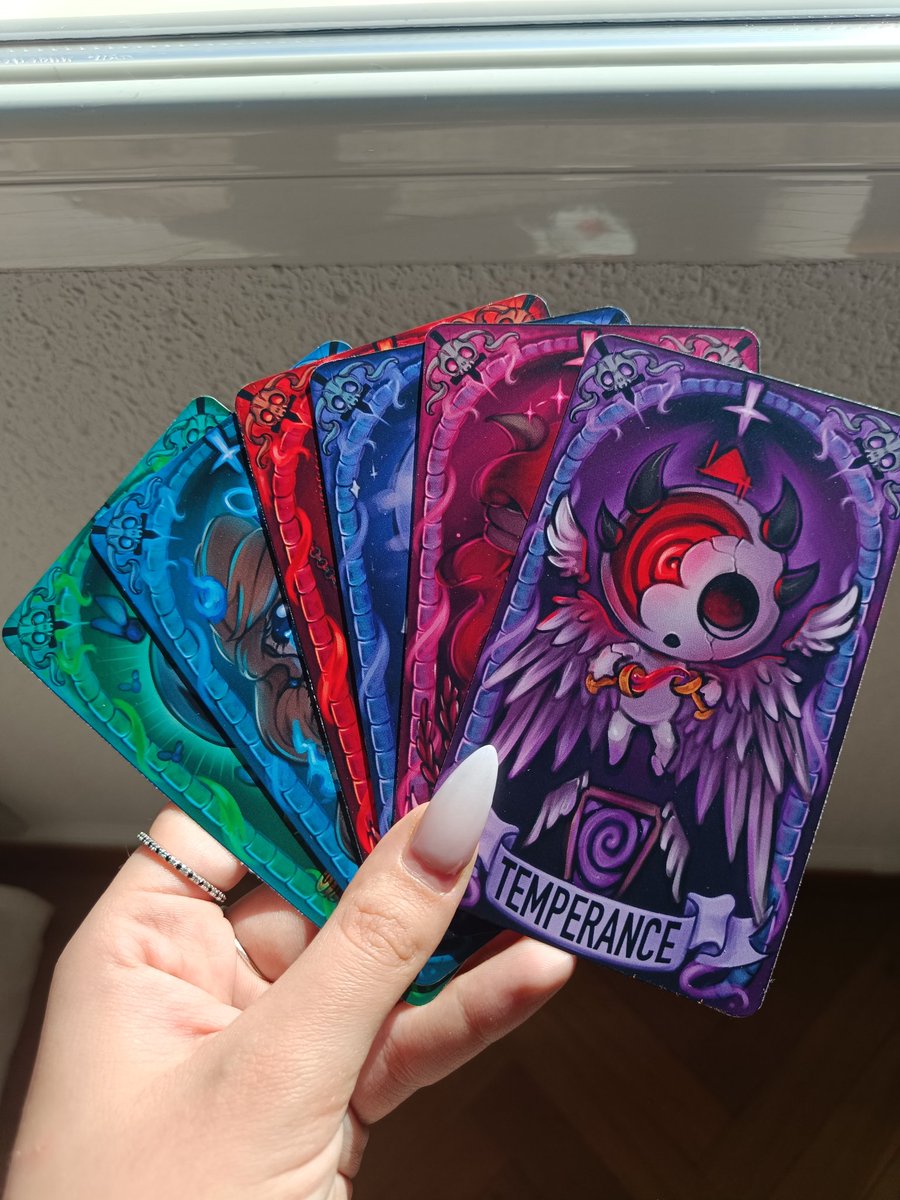 Acabo de hacer restock de las cartas del tarot del Isaac! ✨ 

Las tenéis subidas en la tiendita:
ko-fi.com/s/a655f7dd2e