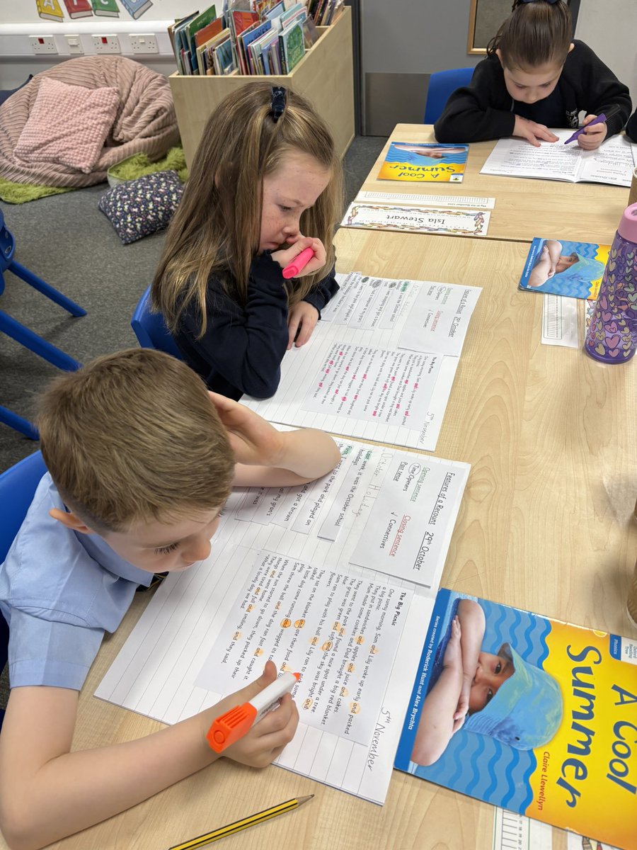 MrsPierce1604's tweet image. 🖍️ Spotting connectives in! We used highlighters to find the word “and” in sentences — helping us join our ideas together for our fantastic recount writing! ✍️💡 #CfE #P2Literacy #GrammarFun #RecountWriting