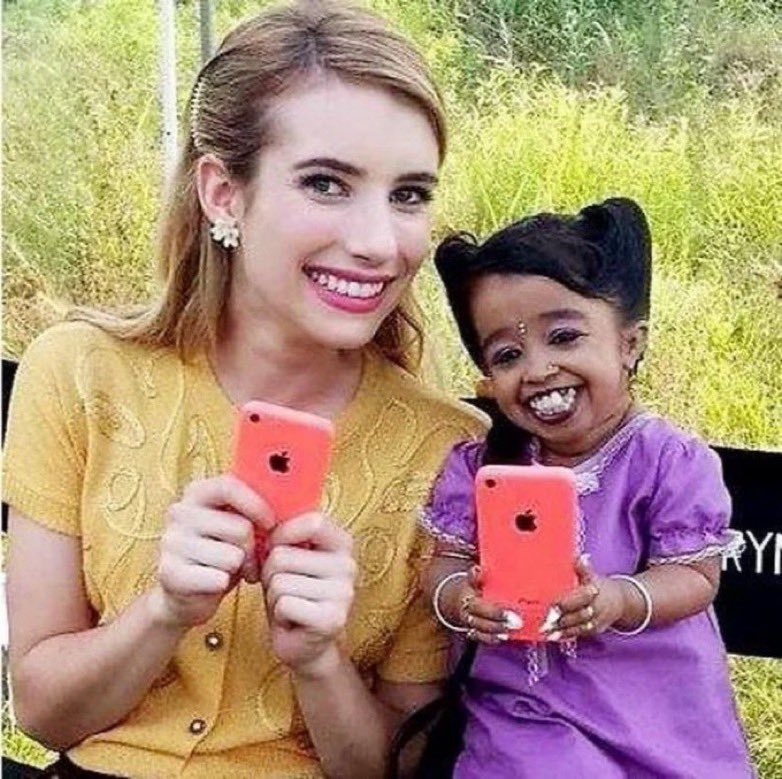 albertoutspoken's tweet image. She’s the only person Emma Roberts has ever been nice to 😭