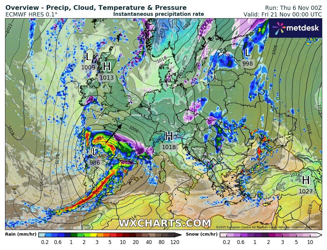 metjeffuk's tweet image. Outlook is very wintry deep cold Artic air in place and a low moving in to this cold air could be a #snowmaker for the south of England one to watch❄️❄️☃️