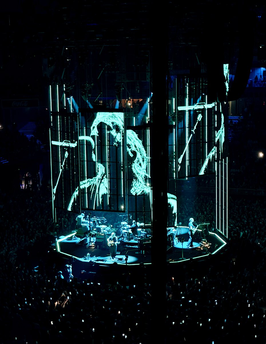 Foi inacreditável... 💚

#radiohead