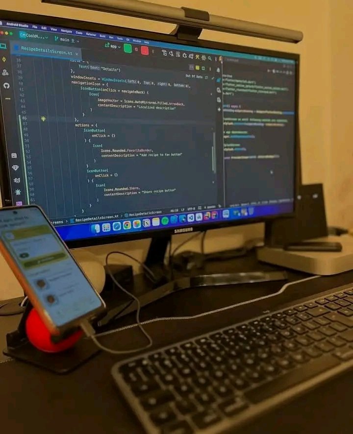 #نصائح_برمجية
الناس اللي اشتغلت في البرمجة سواء في شركة أو فريلانس مش أحسن منك في شيء
🟢الناس اللي أنت شايفهم كبار في المجال مش أذكي منك وفي يوم من الأيام كانوا مثلك
🟢بس فيه فرق واحد وهو إنهم بدأوا والتزموا البداية الكل ممكن يبدأ بس الإلتزام هو اللي بيوصلك للي تريدة

#مبرمج