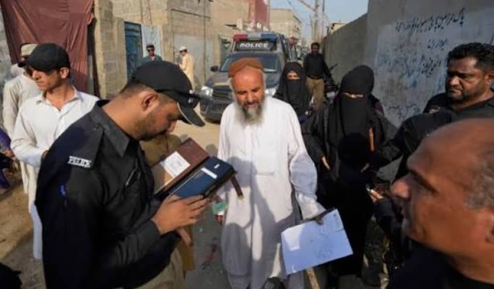 Confiscating refugees’ ID cards and labeling them illegal is a political tactic. These people have lived here for years.
#StopInsultOfAfgRefugees