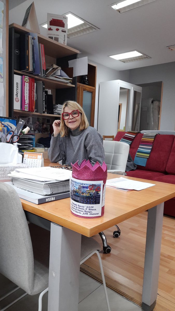 📢Aparecen huchas por los comercios de HTZ
Si quieres colaborar con la carroza colectiva 2026 (AMPA Filósofo Séneca,AV La Unión y Sindicato de Barrio) para la <a href="/cabalgataHTZ/">Cabalgata Participativa de Hortaleza</a>
Puedes acercarte a Mobelio Hortaleza en Avda. Virgen del Carmen,45
+de 50 años creando carrozas y barrio!!