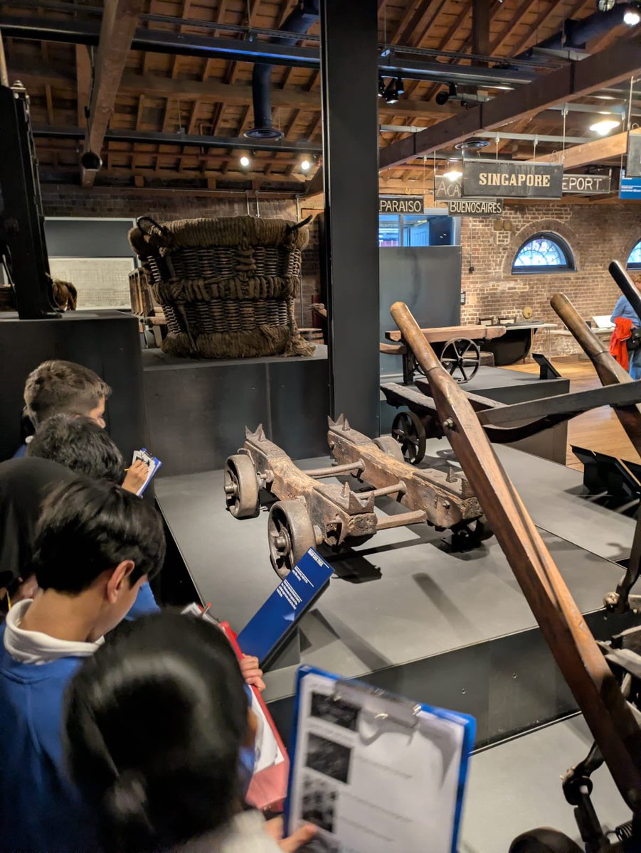 Elmhurst Primary School tweet media