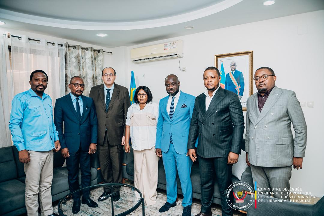 AudreyBombolo's tweet photo. Min Del #urbanism et #habitat/ville

Dans le Cadre de la modernisation des villes congolaises, la Min déléguée @BangasaAngele a reçu une délégation de chambre de commerce et d'industrie ANGOLA-RDC pour un partenariat stratégique. https://t.co/dTjOOGRPu2