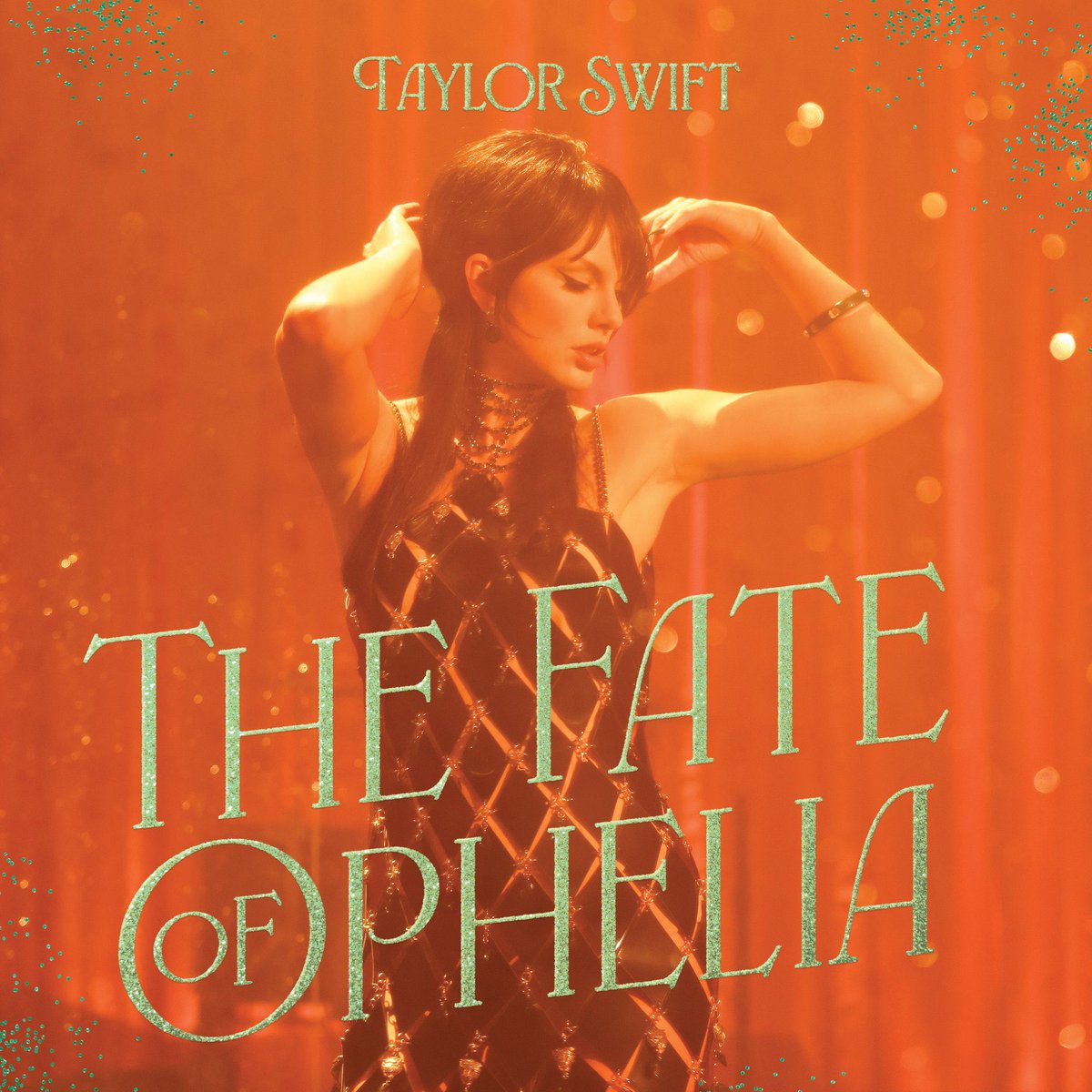 getawaycath's tweet photo. Obsessed with this the fate of Ophelia remix art. THEY ARE FR TWINS!! 👯 @taylornation13 my best friend is so talented ✨❤️‍🔥 #TSTheLifeofaShowgirl https://t.co/W2YqGyYpRM