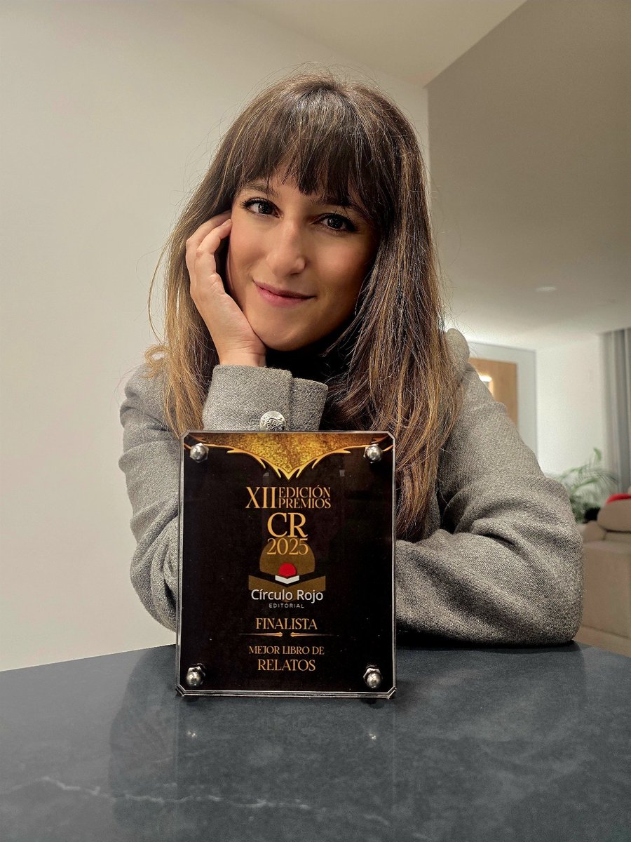 Llegó ☺️ #FinalistaPremiosCirculoRojo