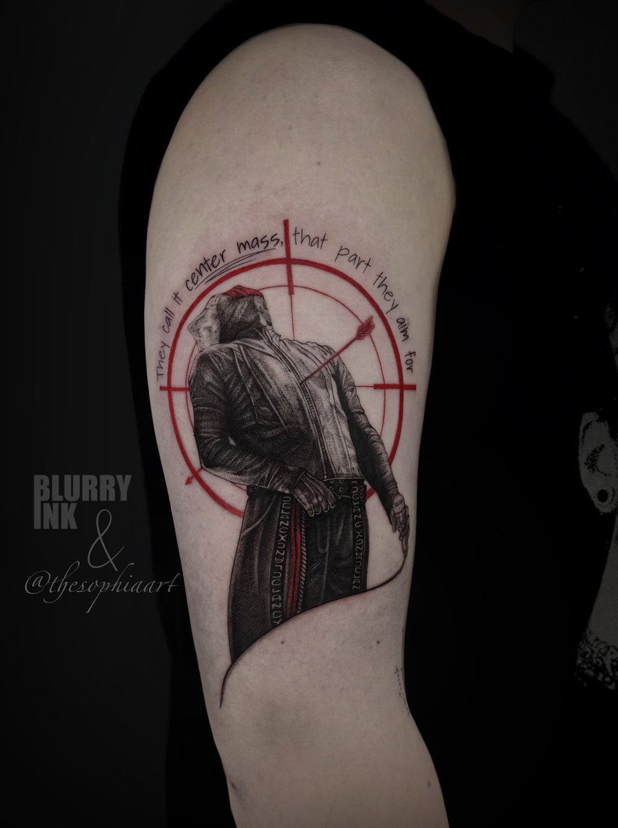 blurry_ink_'s tweet photo. waited two whole months since I first saw @thesophiaart21 piece — and now it’s finally on my client’s skin❤️‍🔥
#cliqueart https://t.co/fAAKGh7CSC