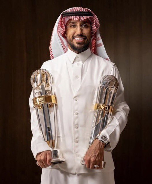 أُبارك للسعودية وجود الاسطورة سالم الدوسري كأول لاعب سعودي بالتاريخ من ضمن قائمة المرشحين لجائزة افضل لاعب بالعالم 2025 ، المشروع السعودي أصبح واقع ملموس  .. بالامس الهلال ابهر العالم بكاس العالم واليوم ابن المملكة والهلال يترشح لجائزة الافضل بالعالم ، يالهُ من فخر #سالم_الدوسري