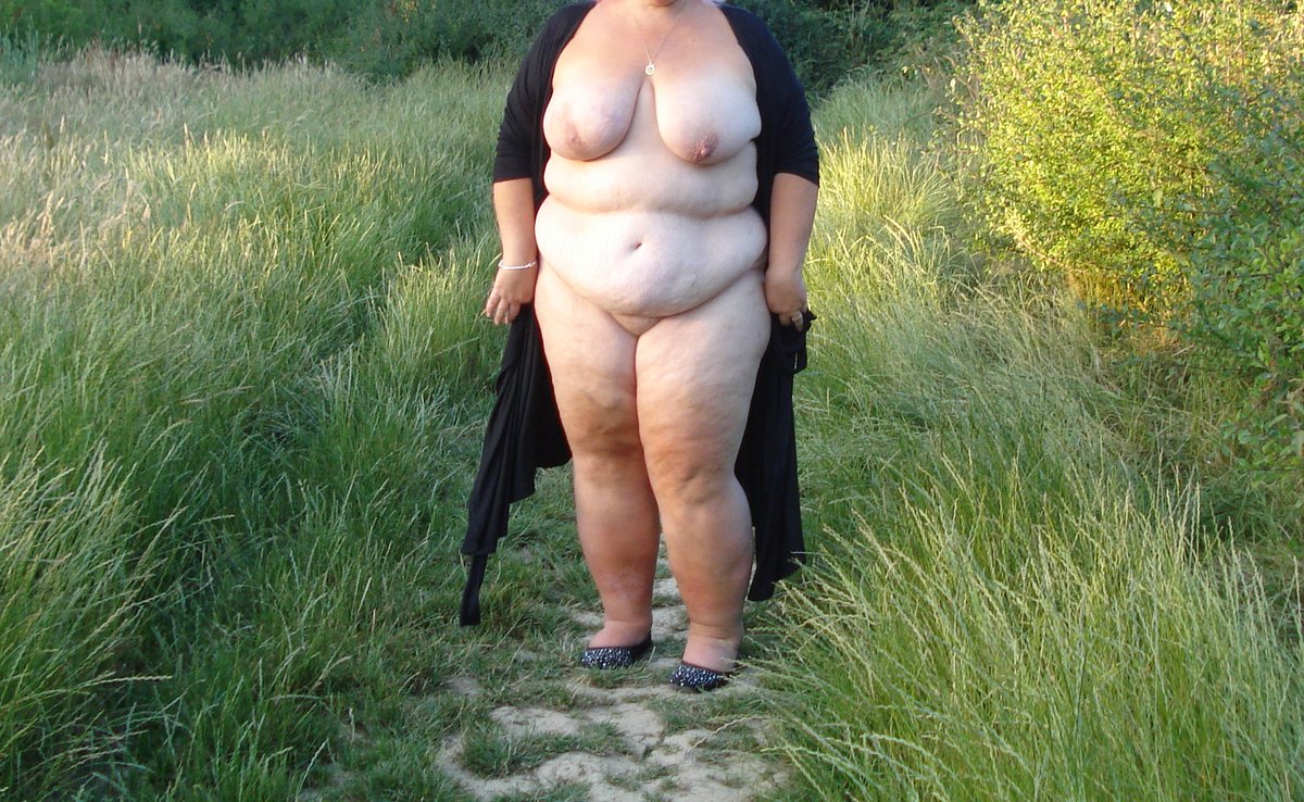 shyplumpmum's tweet photo. After an evening with friends when Shy had just the wrap dress on, I had to pull over at this footpath and get some shots before I took her from behind where she stood. #slutwife #NIP #bbwflashing #candaulist #flashingwife #titflash #nudeoutdoors https://t.co/BwmcIL1FAV