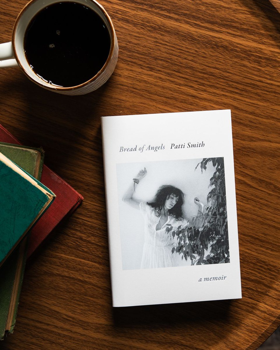 MySummerLair's tweet image. Oh happy Days that Run Away Like Horses Over the Hills: A fresh @thisispattismith memoir is Gloria-ious news; I&apos;m so Dancing Barefoot.

Just Kids is a brilliant, bold and beneficial biography. I’m elated to consume Bread of Angels between my Piss Factory shifts. #NewBookSmell