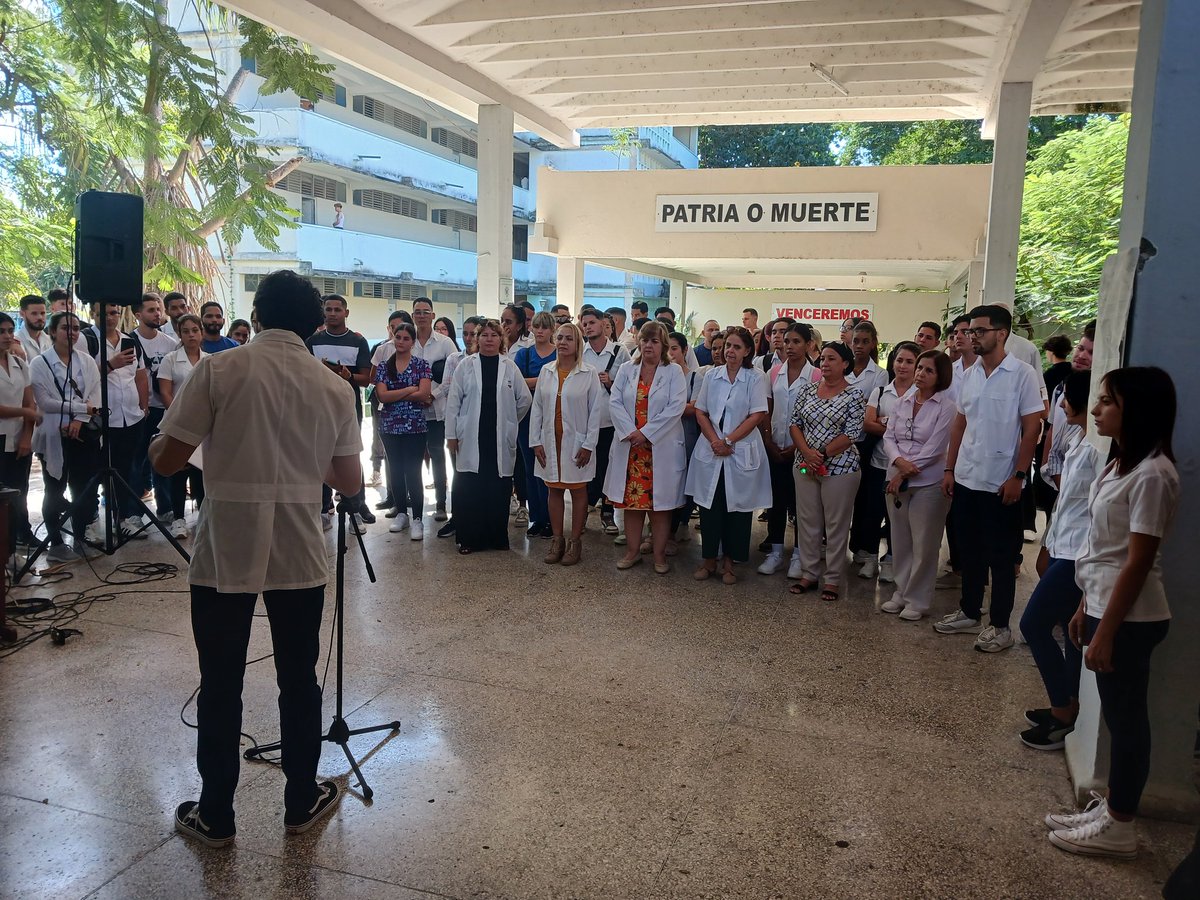 rectoraucmcfg's tweet photo. Ha llegado el momento en que nuestra Universidad se dispone a inscribir una nueva página en su historia material. Un momento único, que conecta el esfuerzo personal de hoy con la memoria perpetua de esta casa de altos estudios. https://t.co/yLsg4XhJol