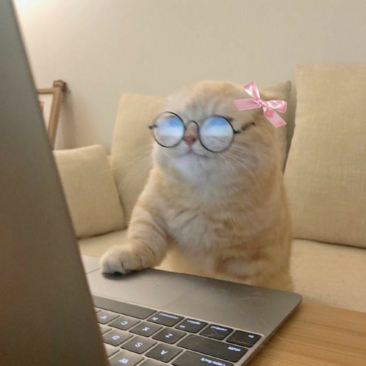 me pretending to be working when really all i can think about is decorating in animal crossing