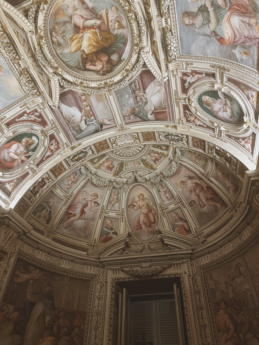 Удивительный Ватикан 💔