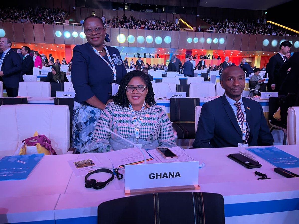 MoGCSP_Ghana's tweet image. Minister, Hon. Dr. Agnes Naa Momo Lartey, led Ghana’s delegation to the 2nd #WorldSummit for #SocialDevelopment in Doha, aimed at addressing the gaps &amp;amp; recommit to the Copenhagen Declaration on Social Development, and accelerate progress towards the execution of the 2030 Agenda.