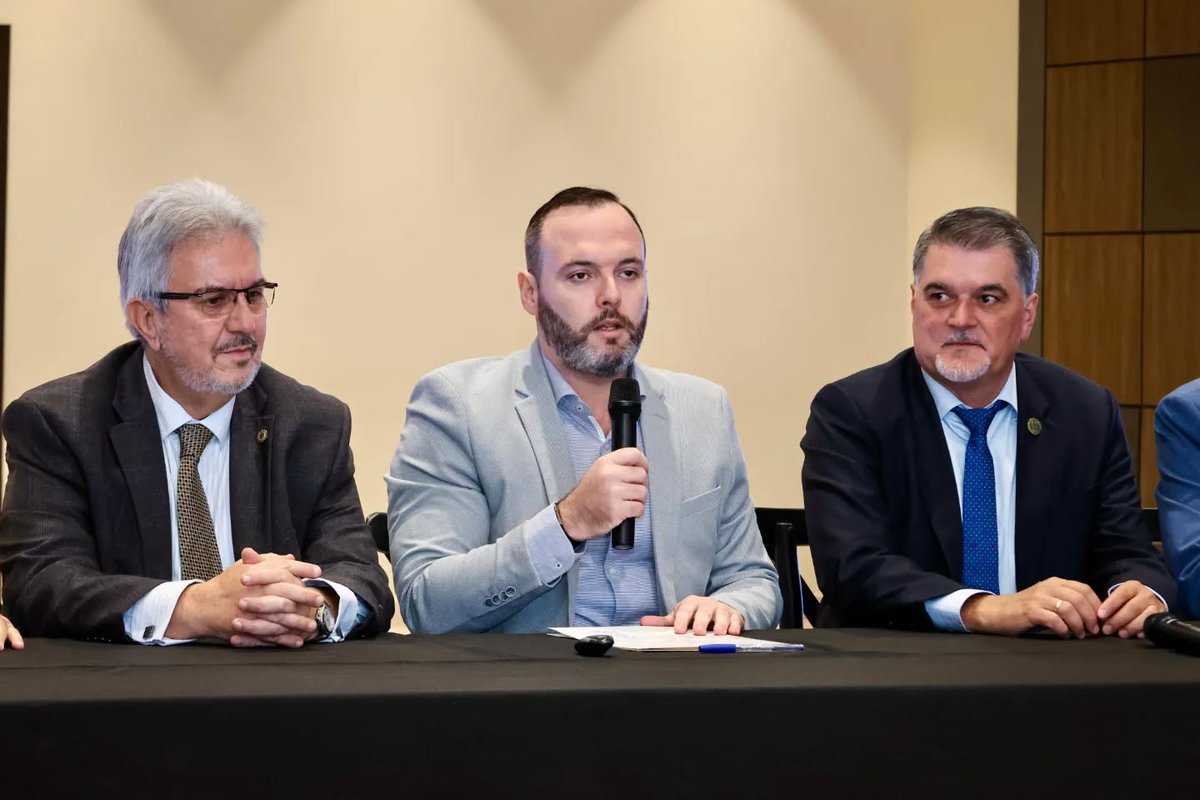 mambiente_py's tweet photo. MADES lanza NDC 3.0 y 2CA para avanzar hacia un Paraguay más sostenible y resiliente https://t.co/0MiVt534fo @LaNacionPy @canalpropy @elnacionalpy @hoypy @arp_py @capecopy @feprincopy @UGP_Py @UIP_py https://t.co/FynBulnV01