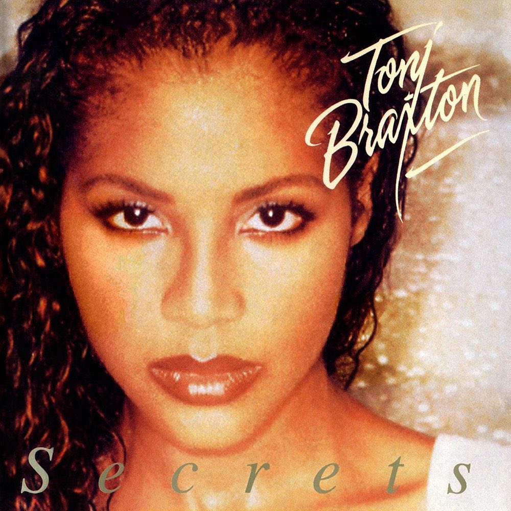 DEBUT OR SOPHOMORE ? 🤔