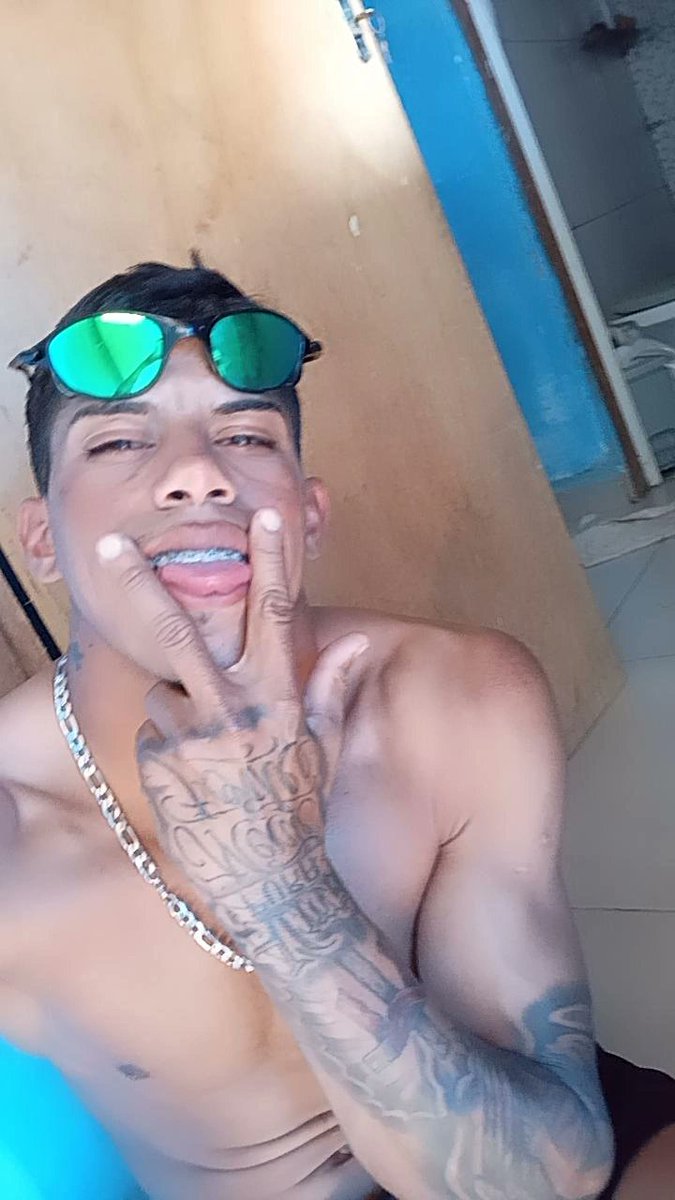 Lzd077's tweet photo. https://t.co/lRn2HtE01B vão adquirir o seu 🍆🍆👆 https://t.co/fW9gEEqeUS