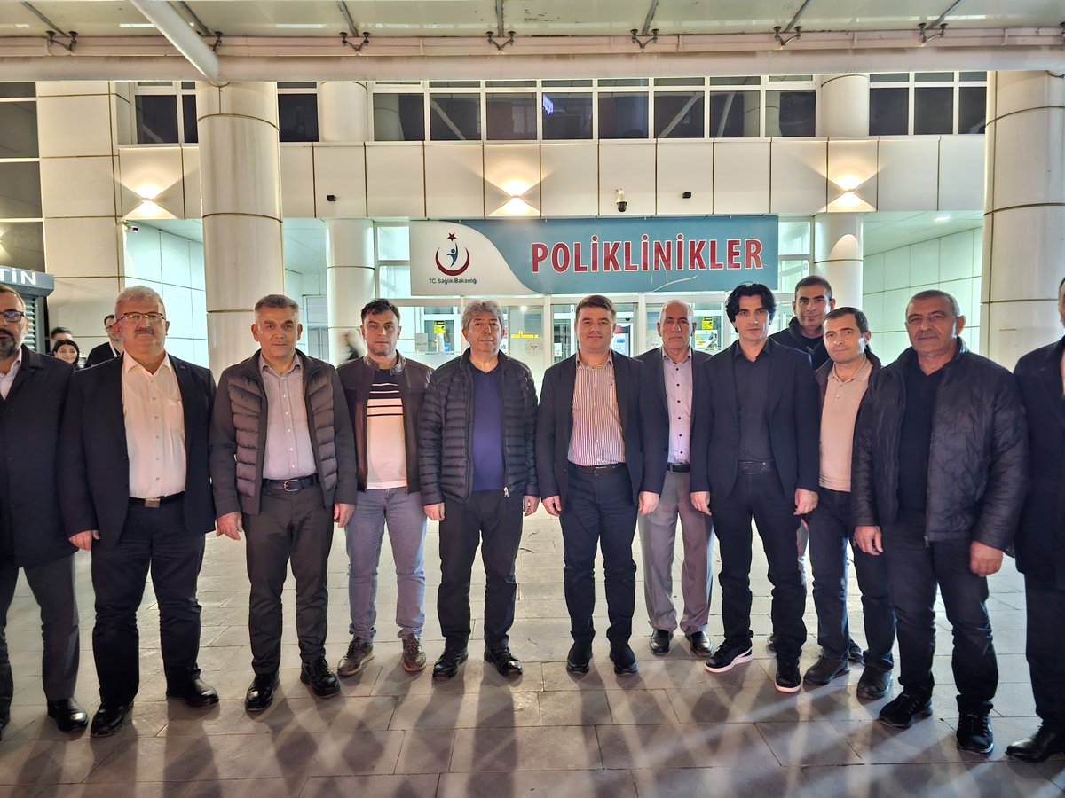 evrendincertr's tweet photo. Sağlık, insanın sahip olabileceği en büyük nimettir.❤️

Hastanede tedavisi devam eden;
📍Topakkaya Belediye Başkanımız Adem Baylan’a meclis üyelerimizle birlikte geçmiş olsun ziyaretinde bulunduk. 🙋‍♂️

Kendisine bir kez daha acil şifalar diliyor, en kısa sürede sağlığına kavuşarak aramıza dönmesini temenni ediyorum.

#Aksaray ❤️