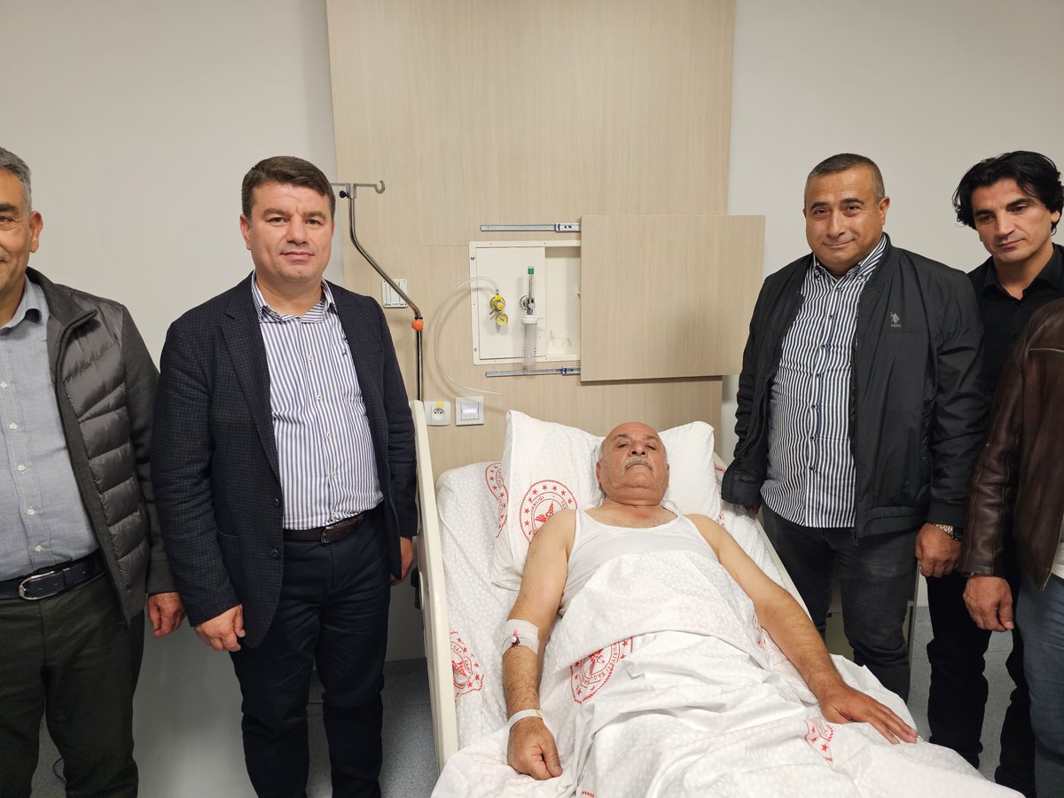 evrendincertr's tweet photo. Sağlık, insanın sahip olabileceği en büyük nimettir.❤️

Hastanede tedavisi devam eden;
📍Topakkaya Belediye Başkanımız Adem Baylan’a meclis üyelerimizle birlikte geçmiş olsun ziyaretinde bulunduk. 🙋‍♂️

Kendisine bir kez daha acil şifalar diliyor, en kısa sürede sağlığına kavuşarak aramıza dönmesini temenni ediyorum.

#Aksaray ❤️