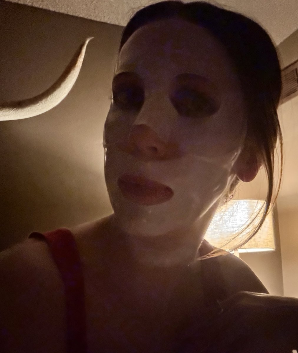 You know Face ID tech was created by men because when you need to unlock your phone with a mask it doesn’t include this: