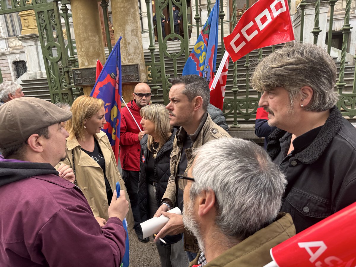 IUgrupoJGPA's tweet image. Hoy, con los trabajadores del sector del agua que reclaman la negociación de un convenio justo.
