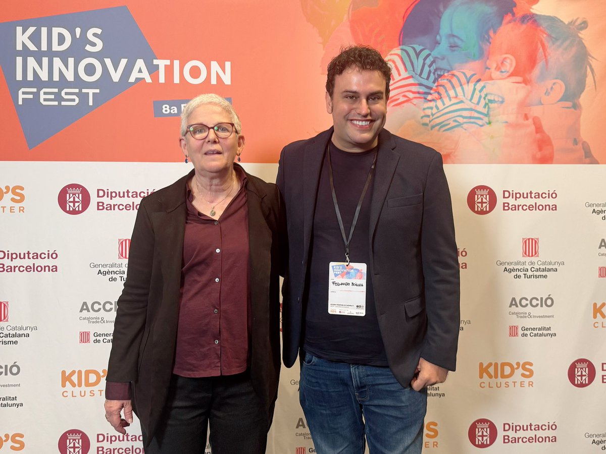 Hoy en el Kid’s Innovat Fest de <a href="/KIDSCLUSTER/">KID'S CLUSTER</a> se habla de educación y tecnología. Reflexión,co-creación, análisis y red. Gracias por invitarme a esta mesa redonda.