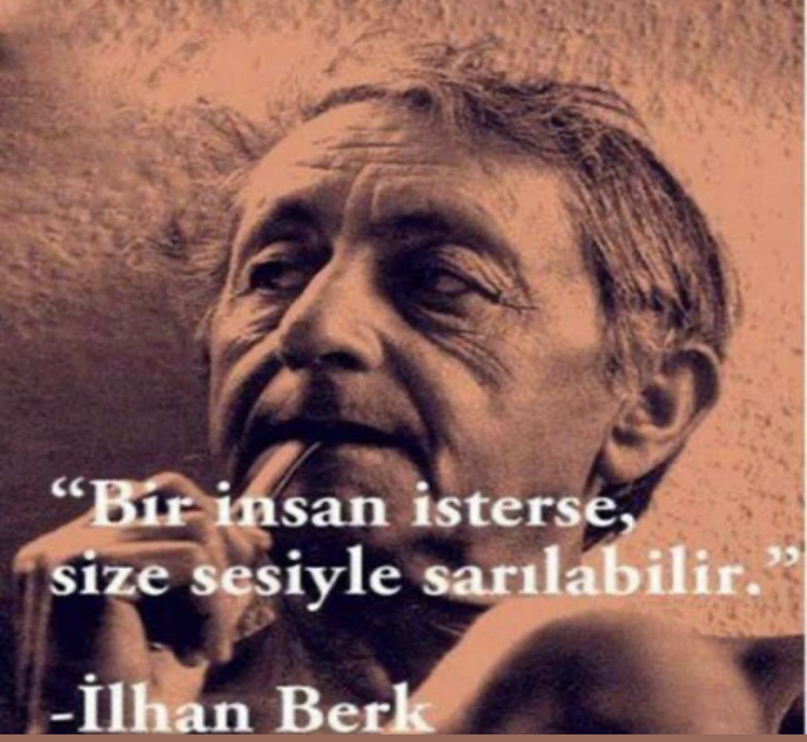 Kitapcumlelerii's tweet photo. Bir insan isterse,
Size sesiyle sarılabilir. https://t.co/KdFVEClSKk