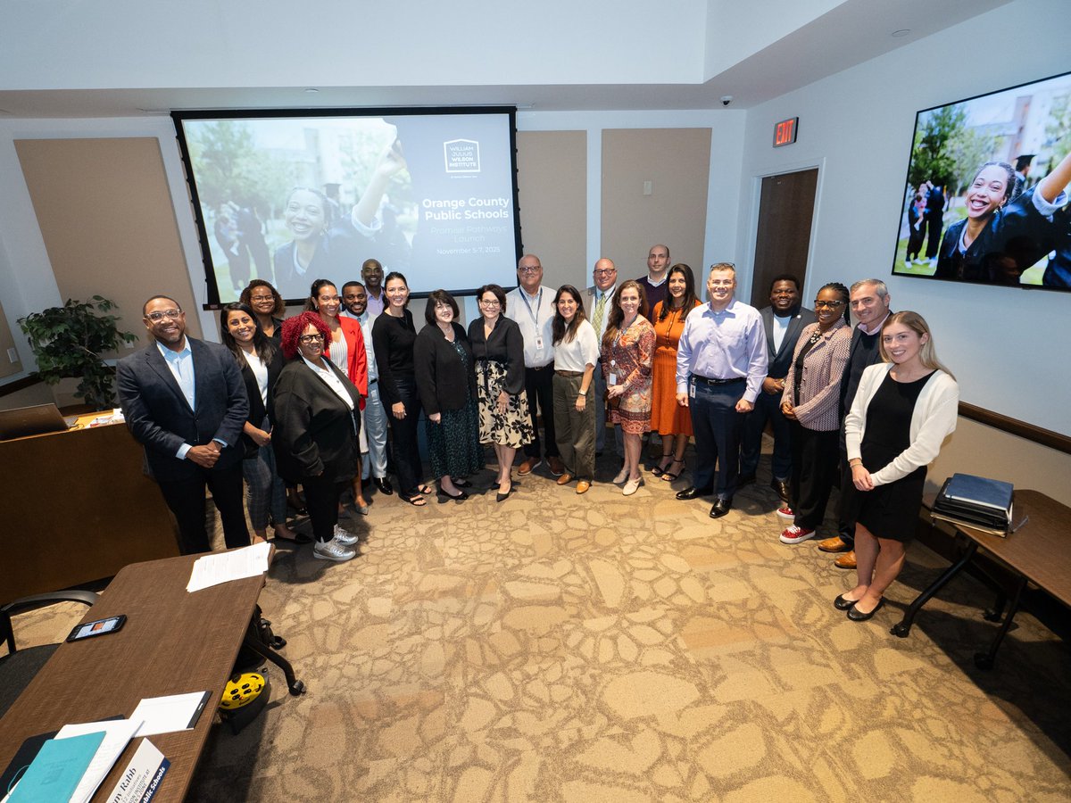maria_f_vazquez's tweet image. Proud to welcome the William Julius Wilson Institute (Harlem Children’s Zone) to OCPS this week! 

Through this collaboration, we’re working to expand place-based learning and continuing our mission to prepare, inspire and empower every student to succeed. #ocps