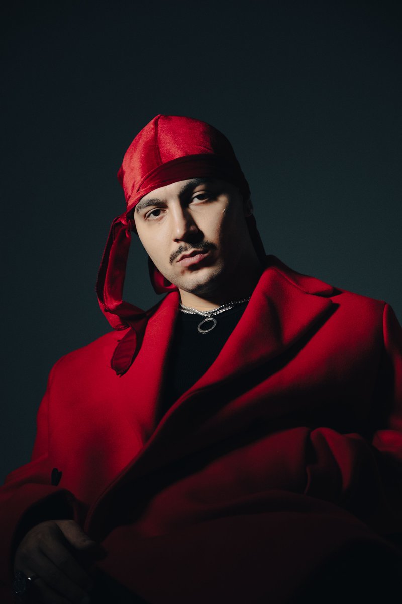 Yeni Jefe albümü MİLENYUM+'dan gelen "HER NEYSE",  beat'inde Kutay ve Pango ikilisinin yer aldığı, enerjik yapısı ile sözleri birleştiğinde dinleyiciye motivasyon ve dans etme hissiyatı veren bir şarkı. 💪🏻 open.spotify.com/track/5UqBTbXI…