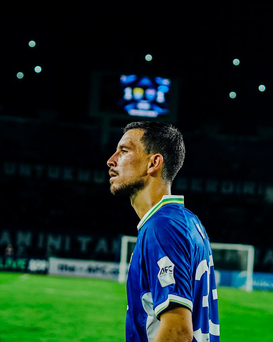 🇮🇩 Thom Haye ABSOLUTE MASTERCLASS as Persib humiliate Selangor on their own home soil🔥  

89' Minutes Played
75 touches
43/50 passes (86%) 
6 key passes 
4/5 crosses 
2 shots on target

The INDONESIAN just cooked that Malaysian side 🍳 🇲🇾

#ACLTWO