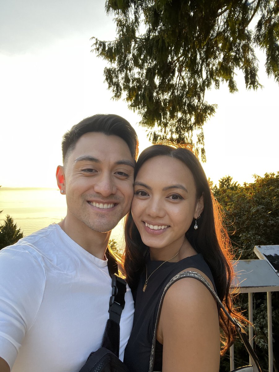 Legendaley's tweet image. quick 4 year life update:
• finally moved out
• bought my dream jdm daily (crown)
• married my high school sweet heart
• homestay dad to international students