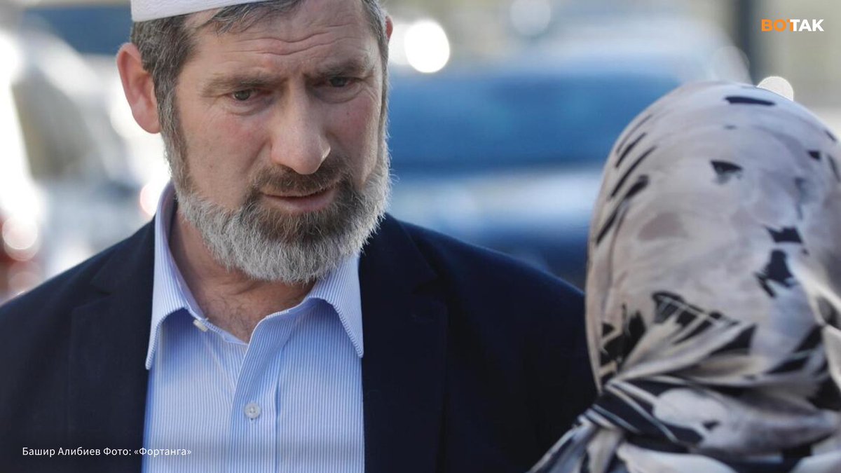 Во Франции чеченец зарезал бывшую жену на глазах у детей

В Ницце убита 39-летняя уроженка Чечни Лариса. По информации издания «Свобода не за горами», женщину зарезал ее бывший муж, 47-летний Башир Алибиев. Он также напал на одну из дочерей. 17-летняя девочка получила тяжелые