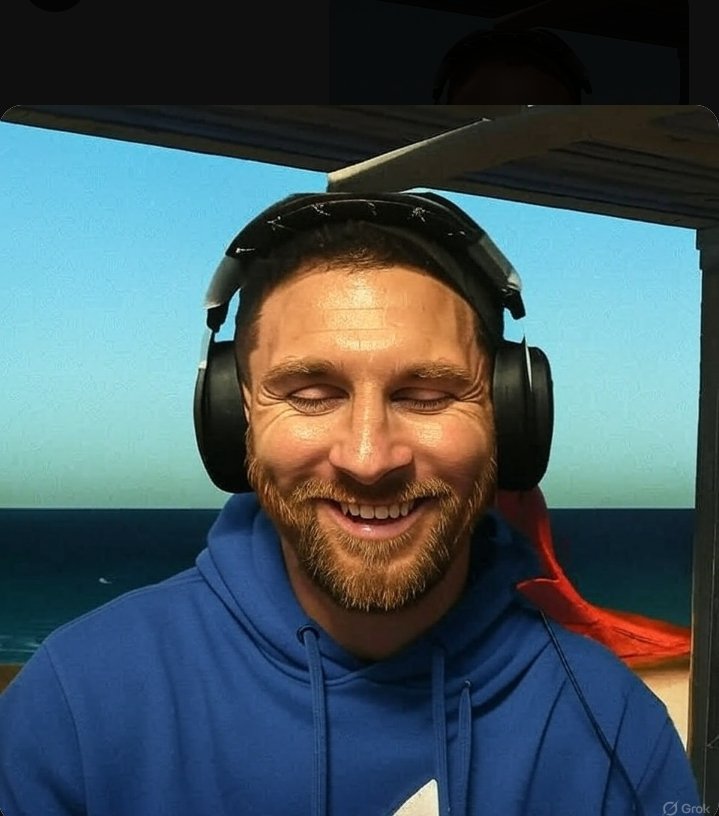 So according to him, Messi winning 4 ucls with Barcelona is bigger than him winning 5 ucls with madrid, Right? 🤔