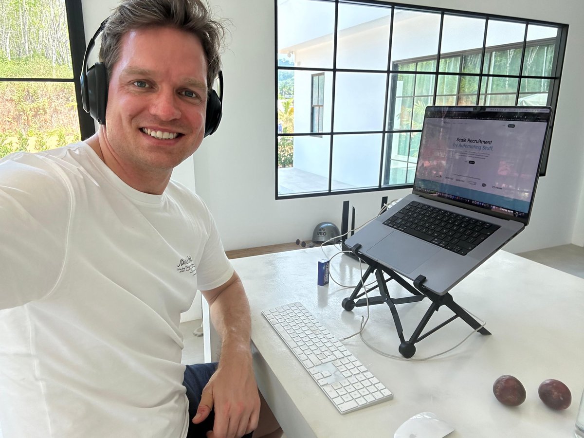 So I lost 21kg in 6 months (see: before and after below), before going all out nomad renting out my apartment in Amsterdam 10 days ago. Visited Seoul first for a few days, and now I’m in Chiang Mai. Ngl, it’s quite hard to keep your healthy routine while traveling as a nomad.