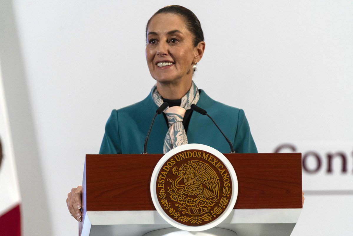 Sheinbaum denuncia al hombre que la acosó en Ciudad de #México

El sujeto le hizo tocamientos mientras realizaba una actividad de gobierno caleidohumano.org/sheinbaum-denu…

Vía <a href="/EfectoCocuyo/">Efecto Cocuyo</a> 
#DerechosDeLasMujeres