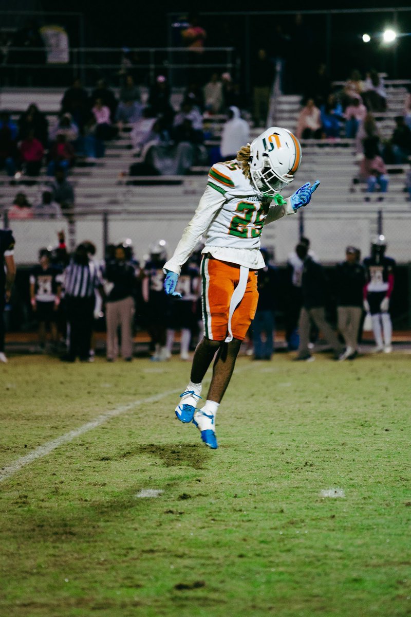 End of the regular season stats!!
24TKLs
17 solo TKLS
3TFL
1 force fumble recovery 
1 Touchdown
1 interception 
3 PBUS
OTW TO THE PLAYOFFS STILL WORKING STILL GRINDING <a href="/DbCoachJulian/">Julian Colvard</a> <a href="/TheReal_Chad4/">Chad Clay</a> <a href="/TheReal_Chad4/">Chad Clay</a> <a href="/Coach_Bama/">Kendrick Callier</a> <a href="/PrepRedzone/">Prep Redzone 🏈</a>  <a href="/RecruitGeorgia/">Recruit Georgia</a> <a href="/__AustinButler/">AB</a>