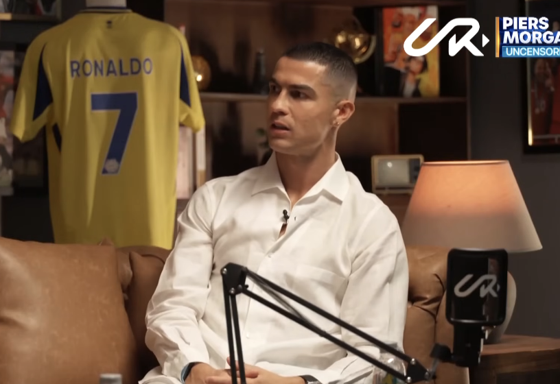 TouchlineX's tweet photo. 🚨🗣️ 𝗡𝗘𝗪: Cristiano: “Donald Trump can help to change the world." https://t.co/FfHGcS9vFt