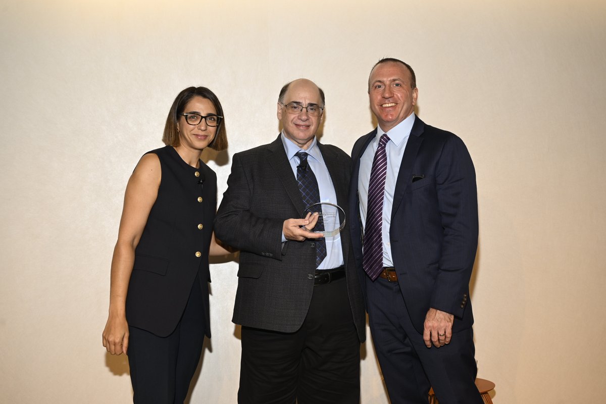 VirtusaCorp's tweet image. We’re proud to share that Virtusa has won the #MomentumABM #Marketing Excellence Award for Client Centric Strategy of the Year. This recognition highlights our #client-first approach, which drives measurable #BusinessOutcomes. #MarketingExcellence #ClientCentricity