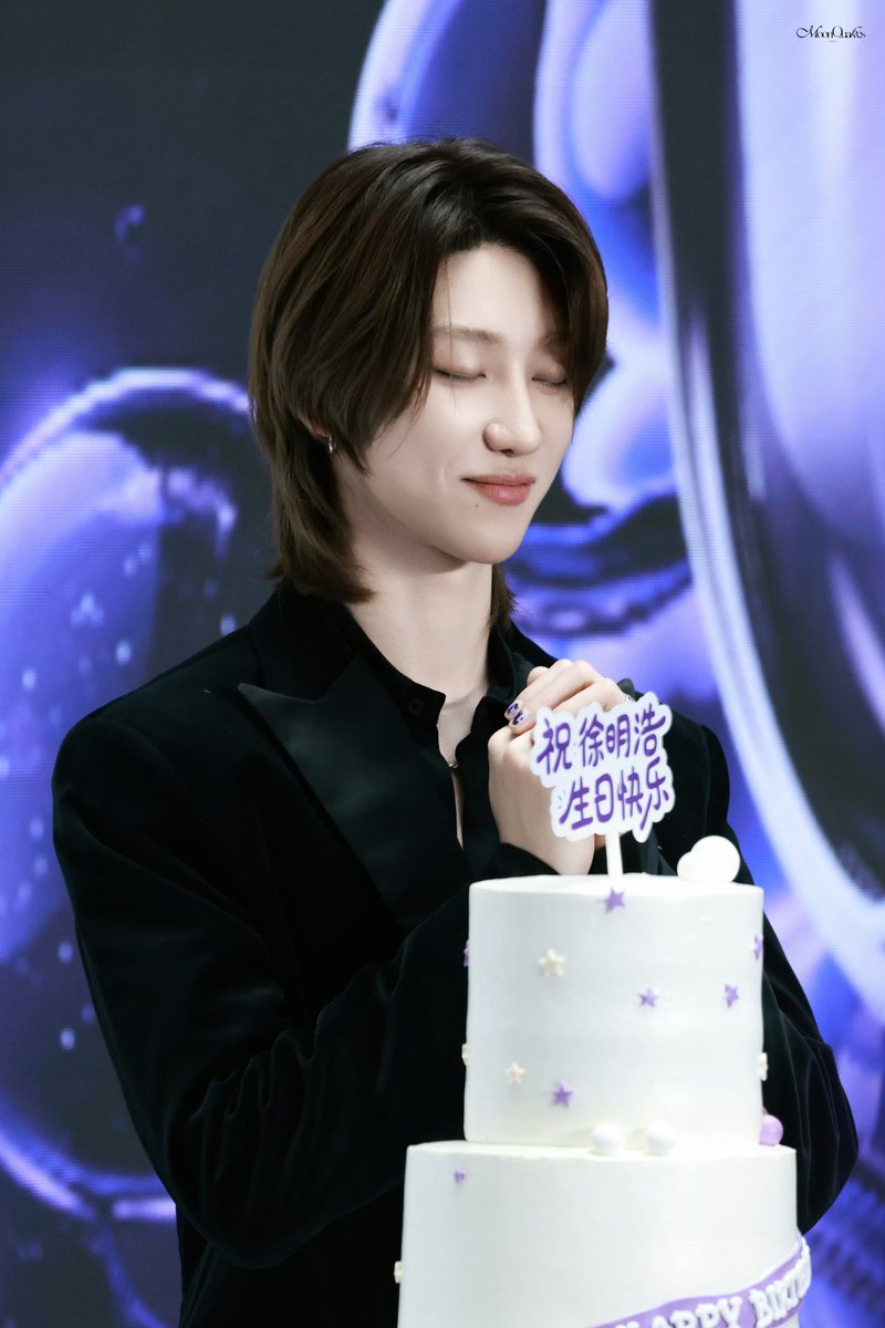 evanesce041508's tweet photo. Happy birthday, my favorite Minghao.

STAR THE8 ORBITING THE NIGHT
#별보다빛나는_명호_생일축하해
#BrightStar_THE8Day https://t.co/qathHuNiuy