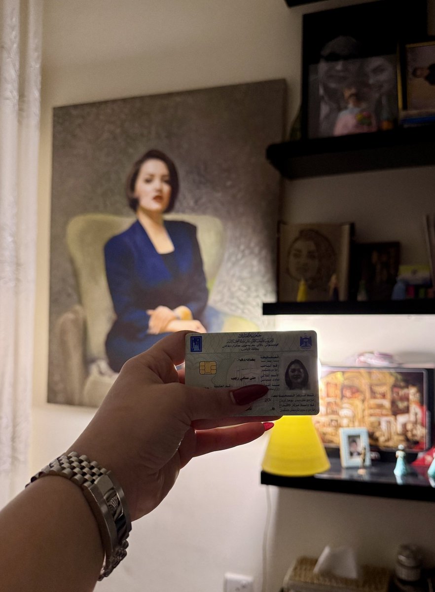 استلمت بطاقتي الانتخابية، 
وادعوكم لاستلام بطاقاتكم ايضا، فالمفوضية مستمرة بتوزيعها حتى يوم الاقتراع.. 
 
امامنا ٧٧٤٤ مرشحا.. 
فيهم الفاسد والوصولي، وفيهم من يريد اسكات صوتنا، ومن يحاول سلب حقوقنا. 

ولكن وسط هذا العدد الهائل، هناك من يستحق أن يمثّلنا. 

#انتخب_الاصلح
#مشاركون