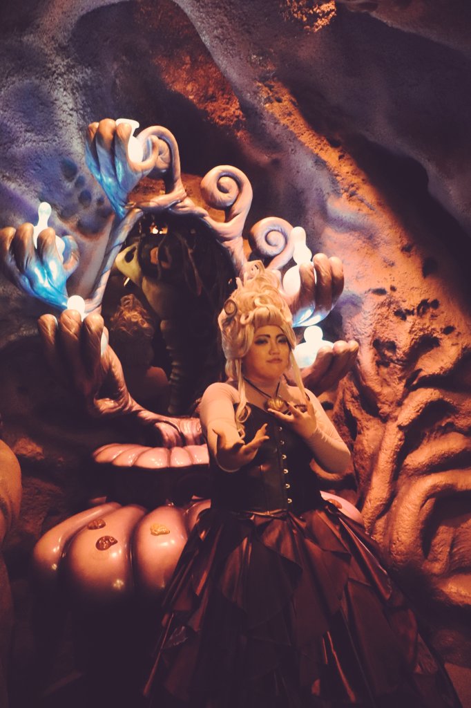 y_ser1i's tweet photo. アースラ様仮装で海数年ぶりでした🐙
#Dハロ仮装2025 https://t.co/klCZElw0qn