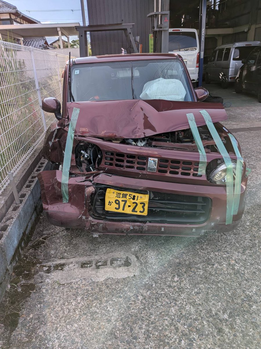 Shiro_Sporza152's tweet photo. 乗り換えの為手放して、新しい所に嫁いでから僅か2ヶ月経たずで廃車。

この状態で再会した時は、マジでショックだったな。
(そら9年も乗ってたら尚更ね…) https://t.co/zMoTPcb6Tu